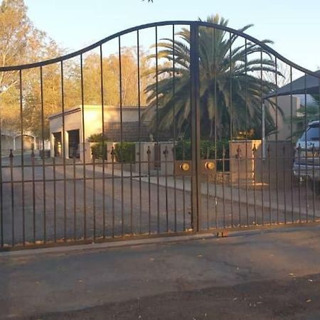 Apartament Nooitgedacht Self Catering Cc Okahandja Zewnętrze zdjęcie